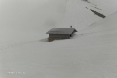 al-rifugio-con-la-neve-19apr2009-045