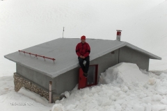 al-rifugio-con-la-neve-19apr2009-052