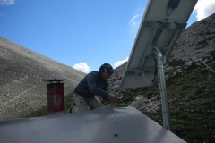 Pannello-fotovoltaico-sul-Rifugio-032