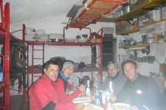 Pannello-fotovoltaico-sul-Rifugio-049