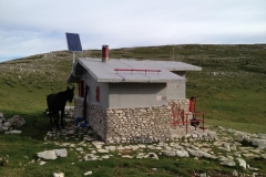 Pannello-fotovoltaico-sul-Rifugio-053g